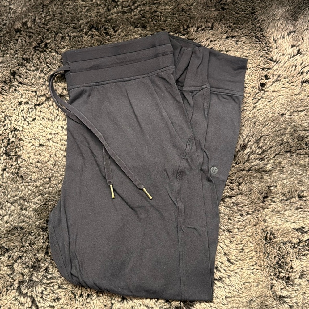 Ready to Rulu Slim-Fit High-Rise Jogger *7/8 length